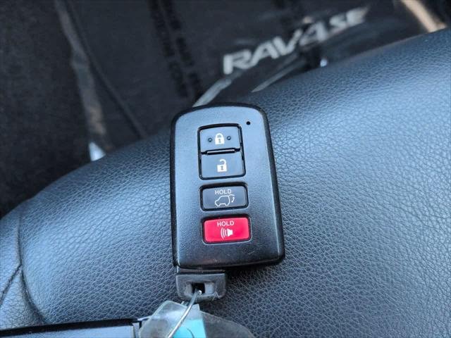 Certified Used 2016 Hot Lava Toyota SE image 28