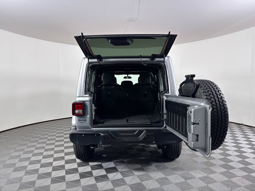 2021 Jeep Wrangler Unlimited Sahara Altitude - Photo 11