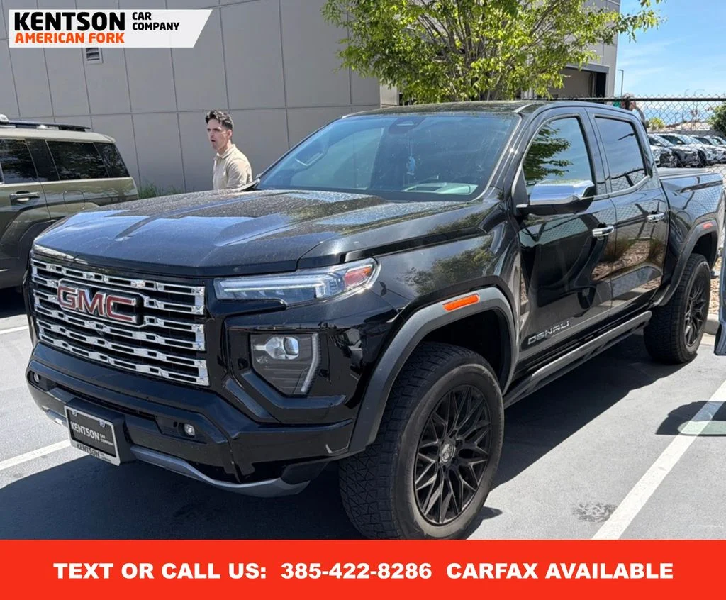 2023 GMC Canyon Denali 4WD Crew Cab Short Box's photo