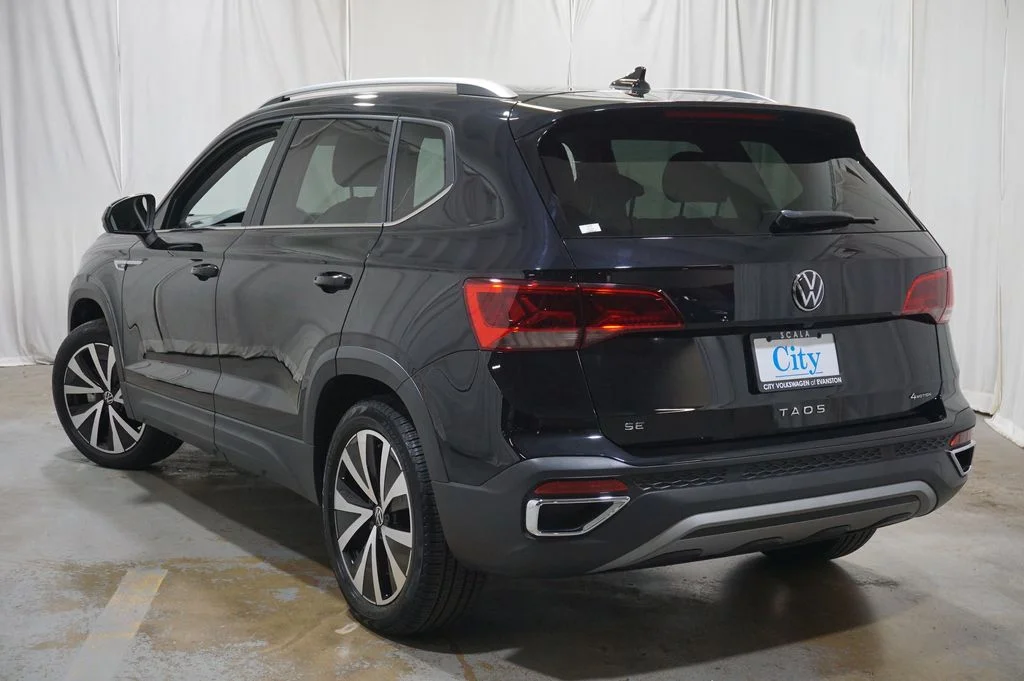 Certified Used 2023 Black Volkswagen 1.5T SE image 7