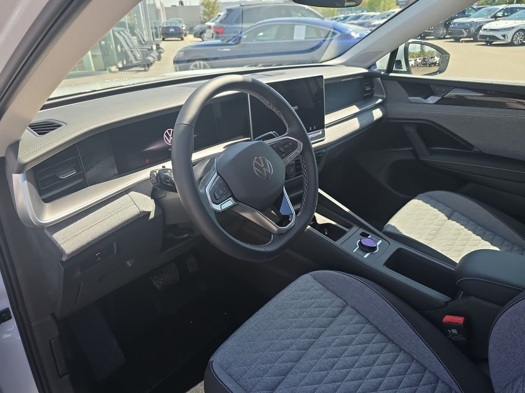 New 2026 White/off-white Volkswagen 2.0T S image 10