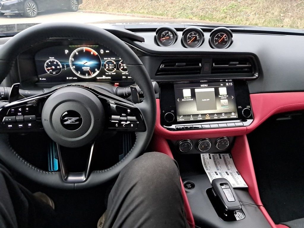 2025 Nissan Z Performance - Photo 13