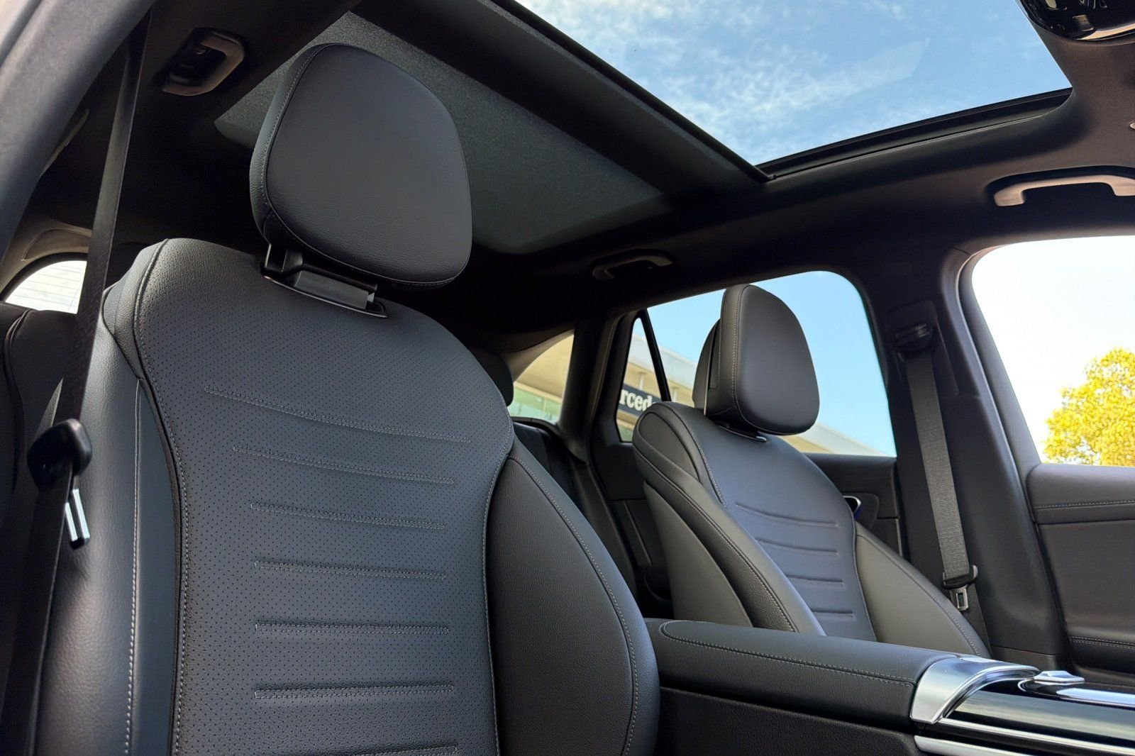 New 2026 Black Mercedes-Benz GLC 300 image 3