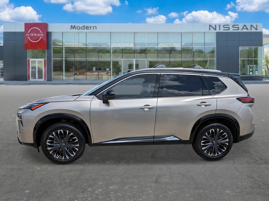 New 2026 Champagne Silver Metallic/Super Black Nissan Platinum image 2
