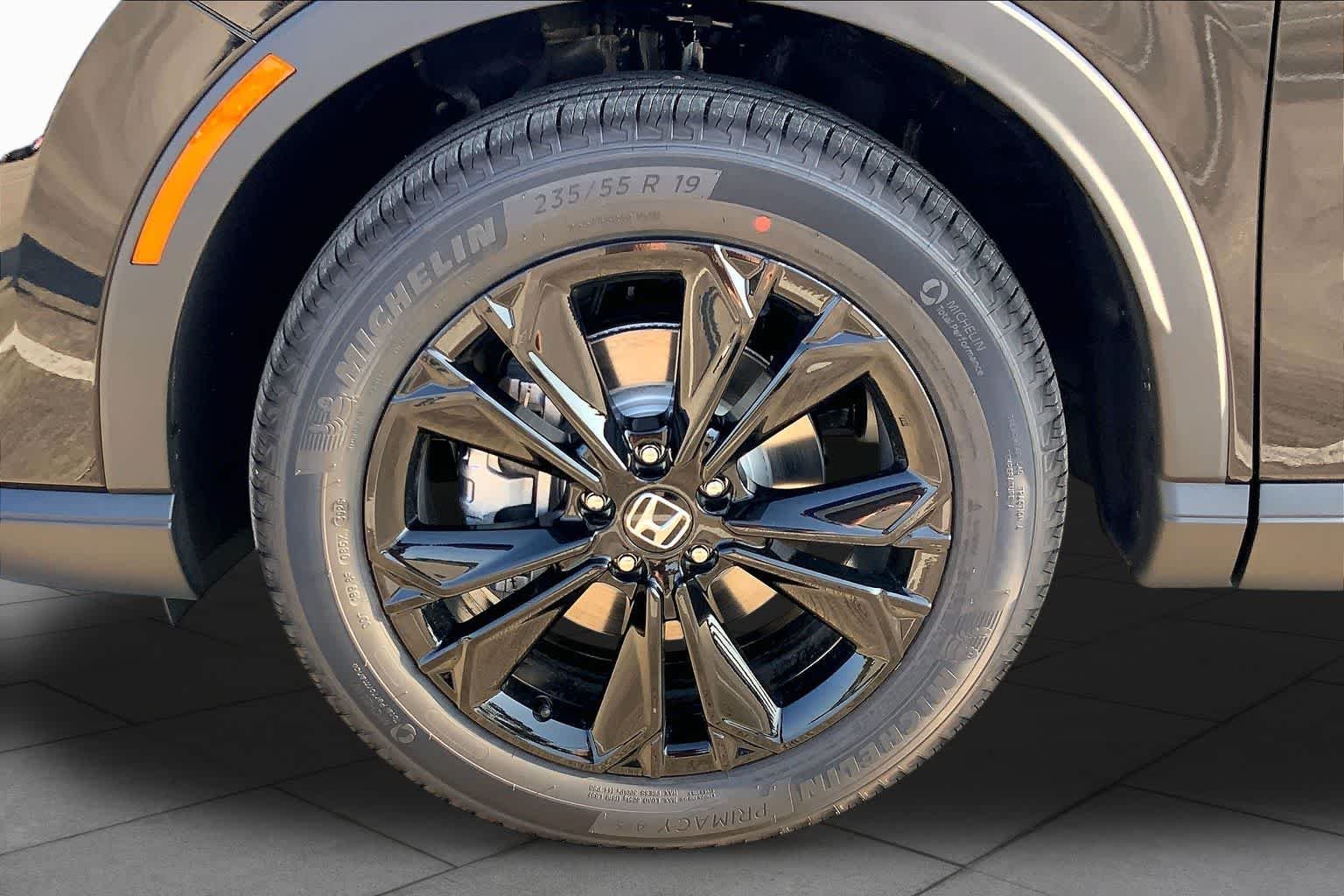 New 2027 Crystal Black Pearl Honda Sport Touring Hybrid AWD image 12