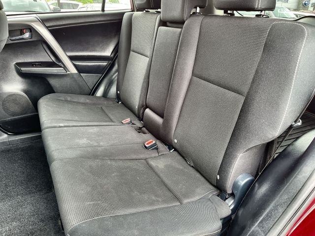 Used 2017 Red Toyota XLE image 24