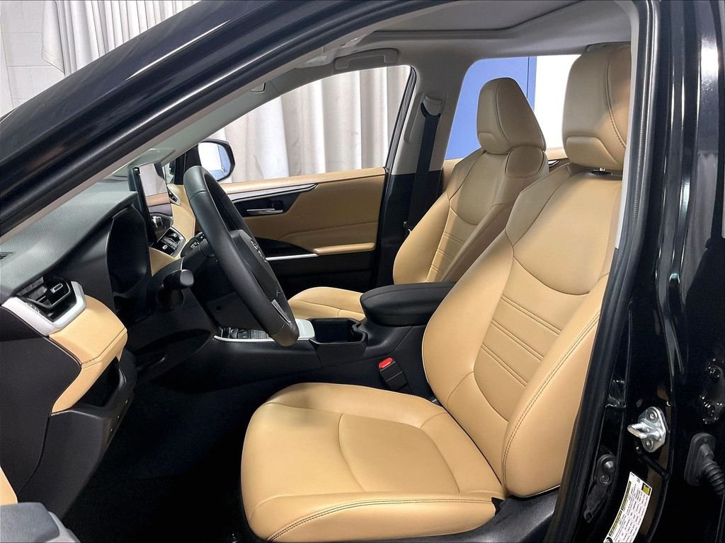 Used 2025 Black Toyota XLE Premium image 10