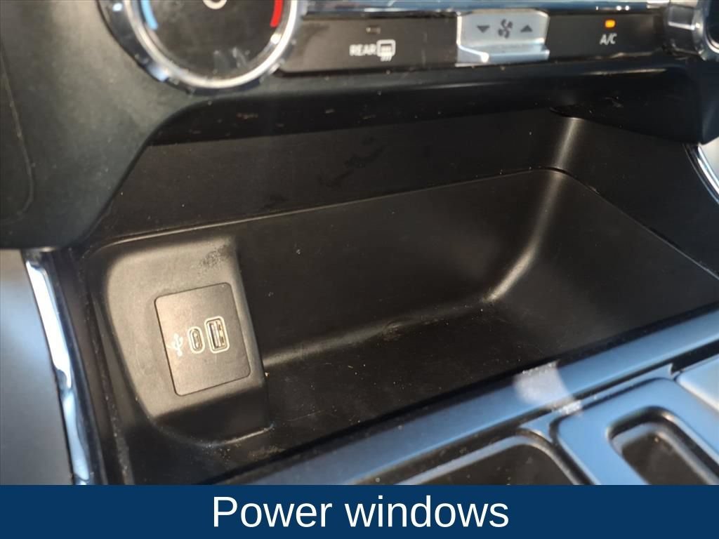 Used 2025 Gray Ford XLT image 8