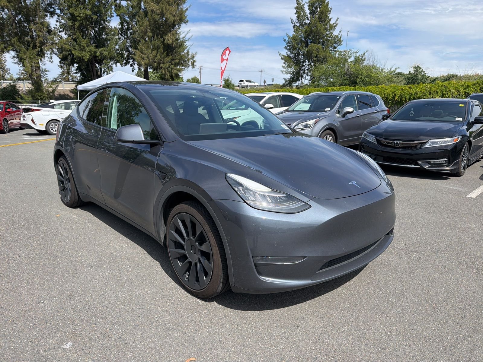Used 2021 Tesla Model Y Long Range with VIN 5YJYGDEE9MF095546 for sale in Concord, CA