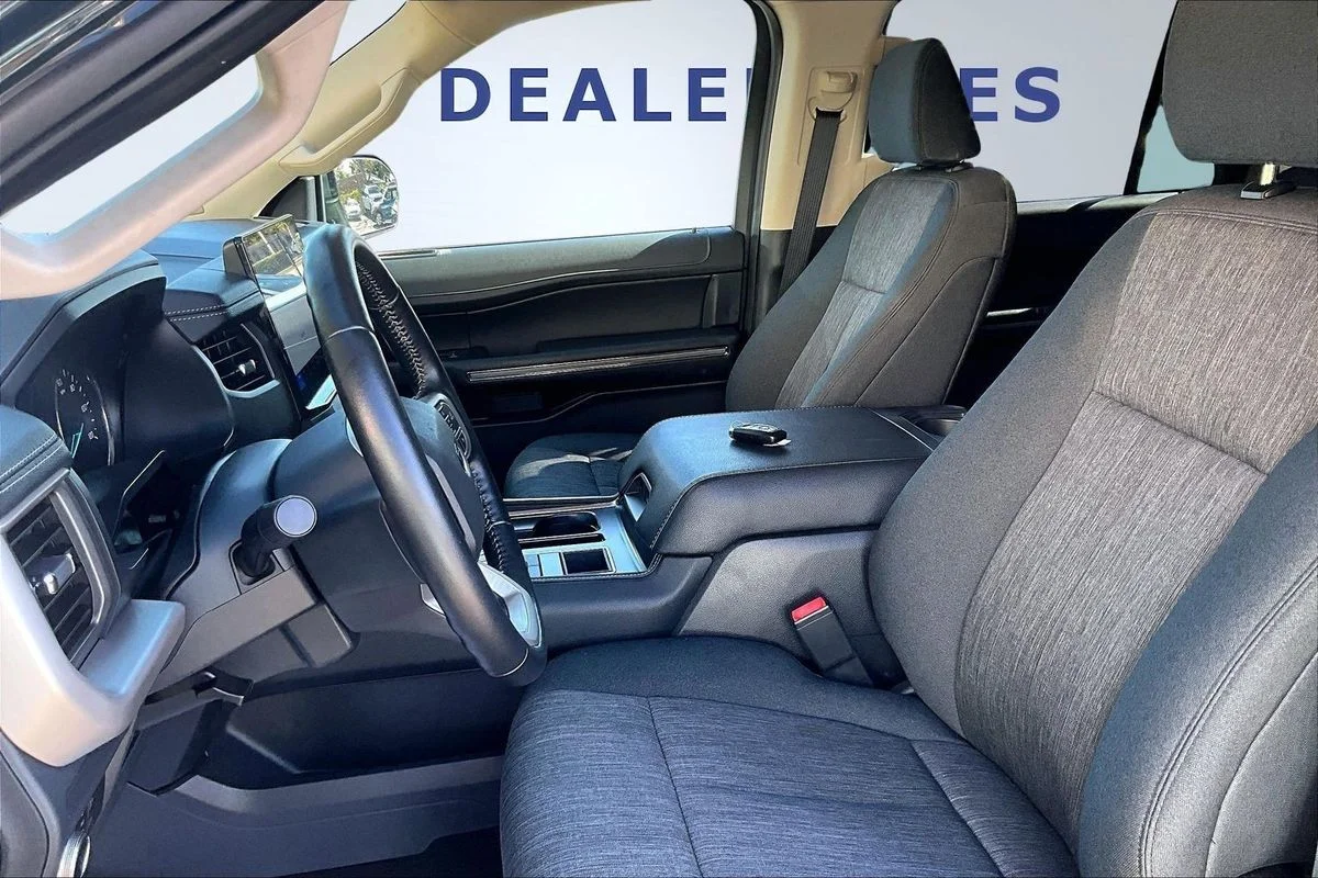Used 2022  Ford XLT image 21