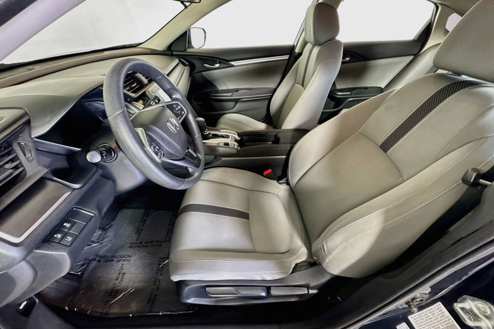 Used 2020 Modern Steel Metallic Honda LX image 19