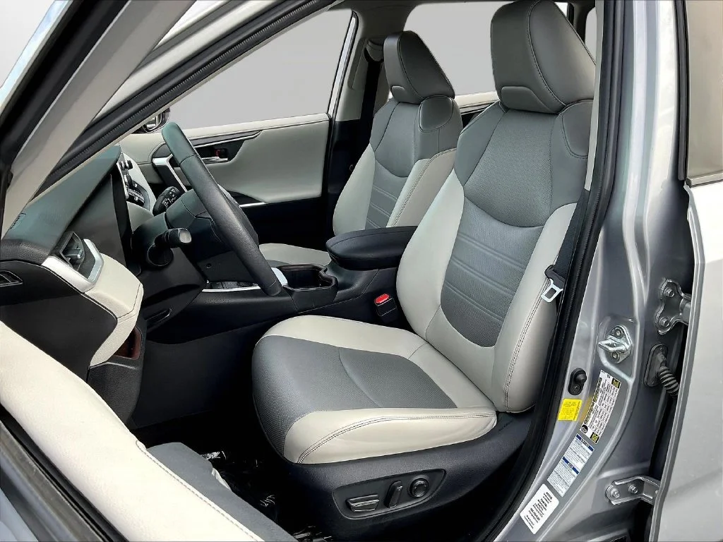 Used 2022 Silver Toyota Limited image 25