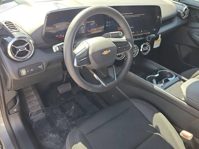 New 2025 Sterling Gray Metallic Chevrolet LT image 21