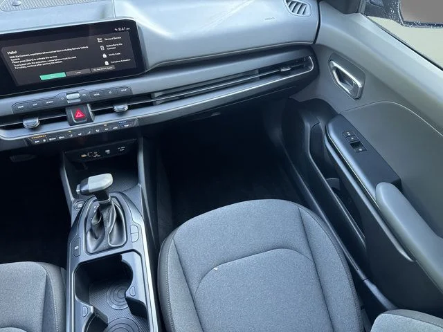 Used 2025 Blue Kia LXS image 17
