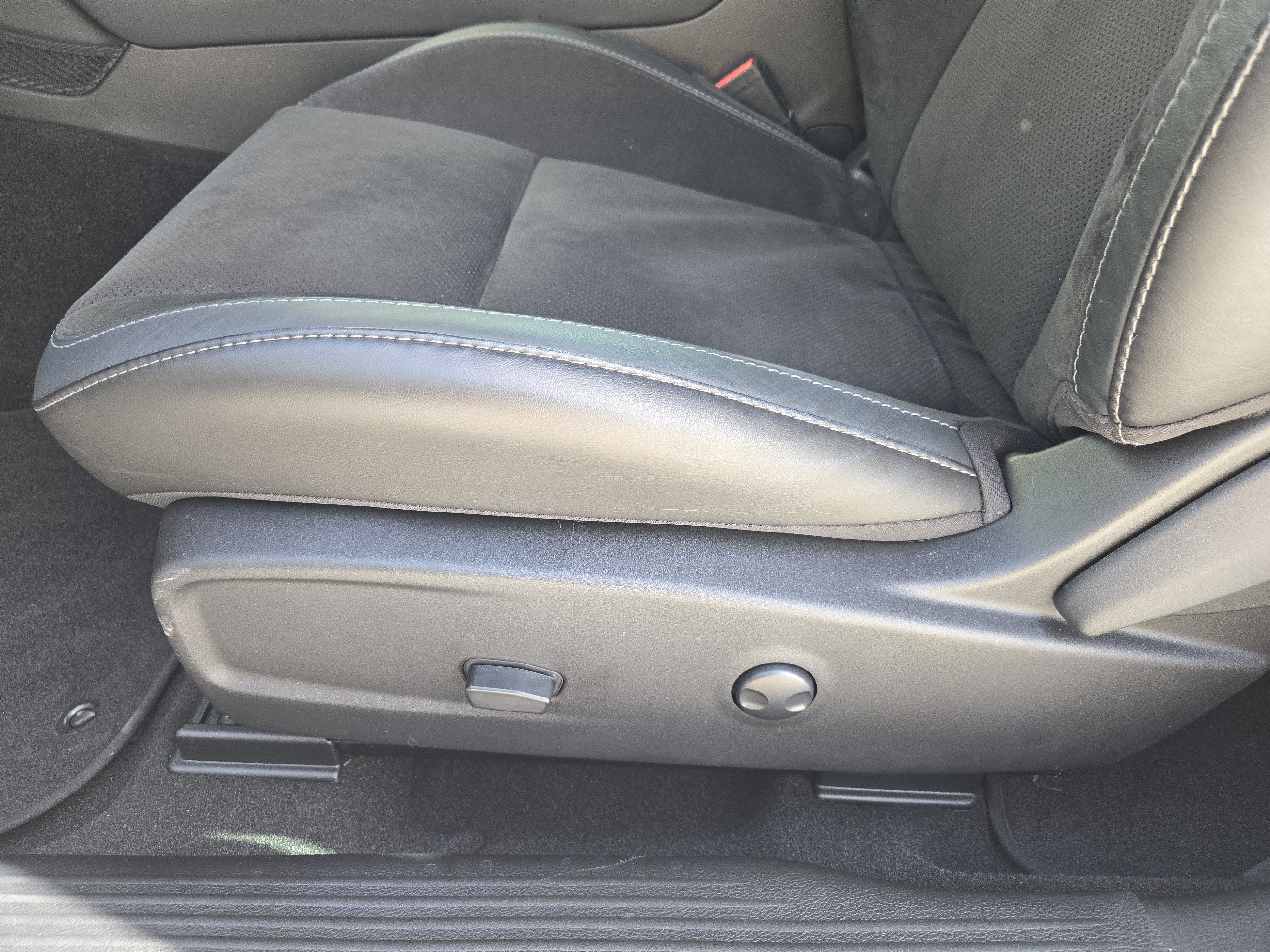 Used 2023 Destroyer Gray Clearcoat Dodge R/T Scat Pack Widebody image 26