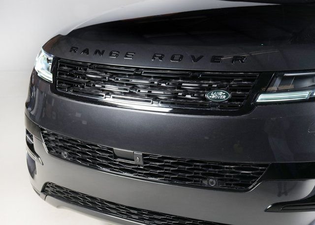 New 2026 Carpathian Grey Land Rover SE image 25
