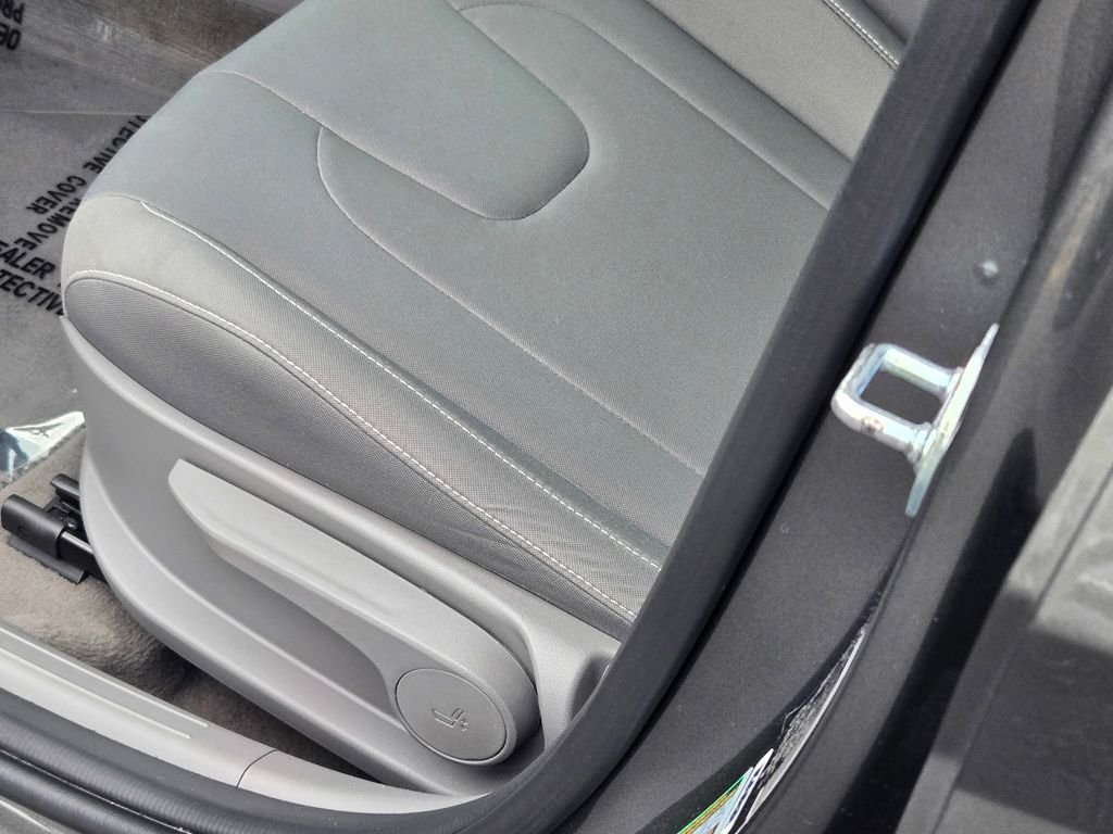 Certified Used 2025 Gray Hyundai SEL Sport image 27