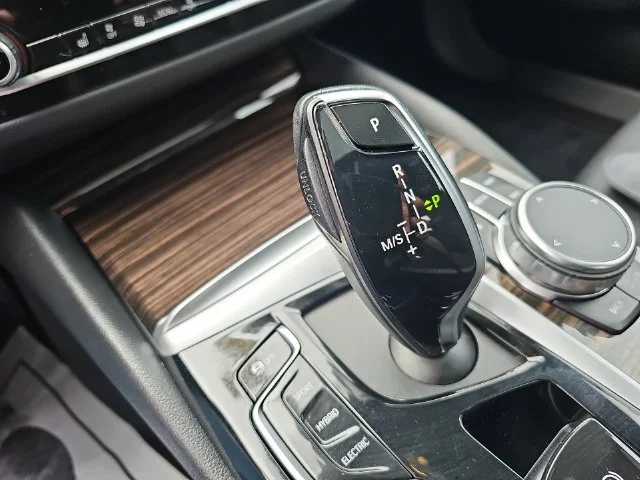 Used 2023 Gray BMW 530e iPerformance image 18