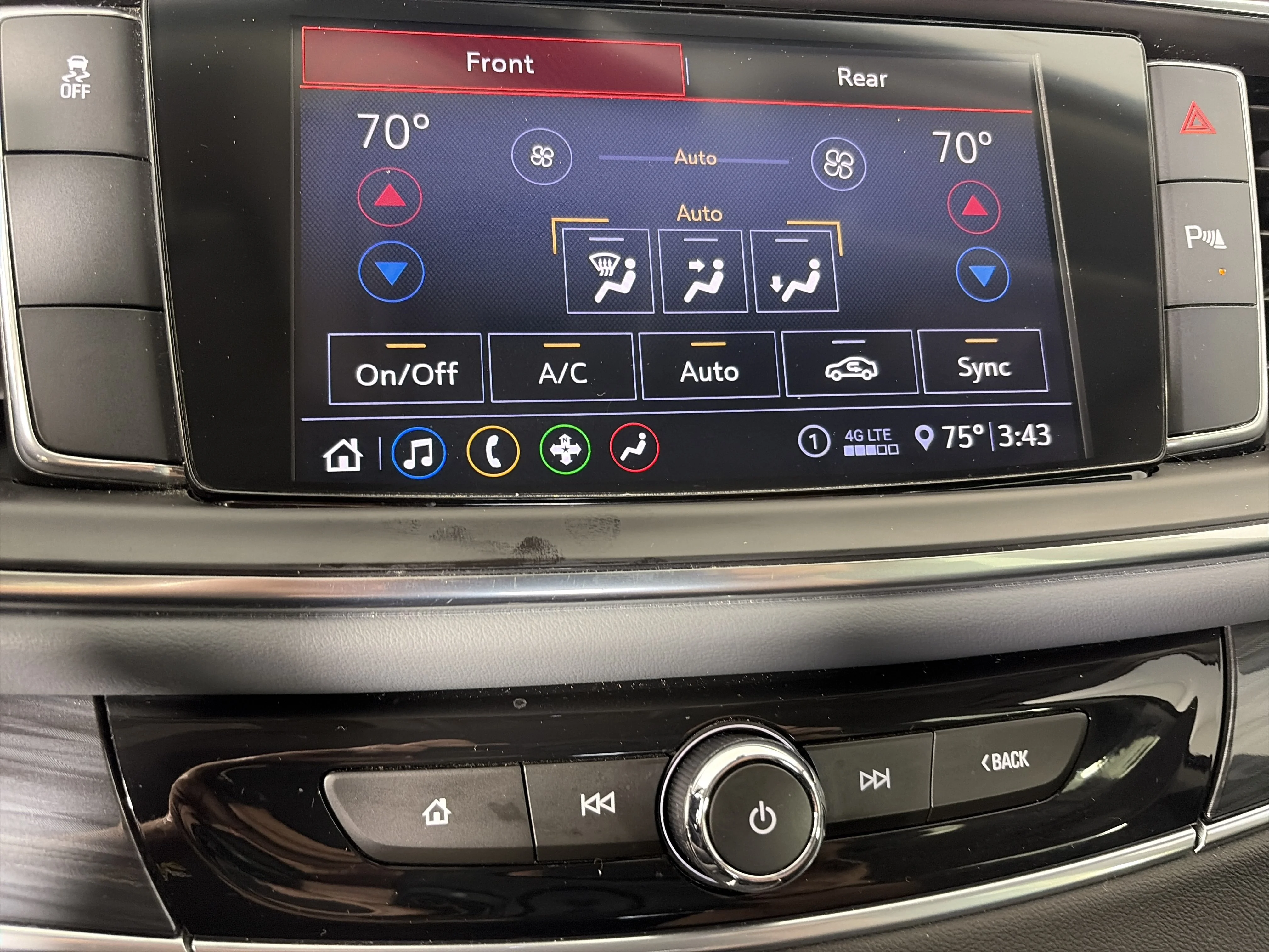 Used 2021 Includes Spectra Gray lower exterior accent color.) Buick Essence image 23