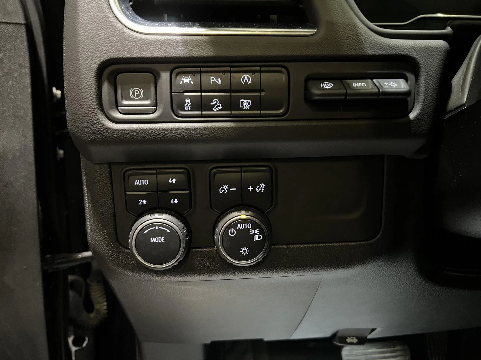 Used 2023 Black Chevrolet High Country image 13