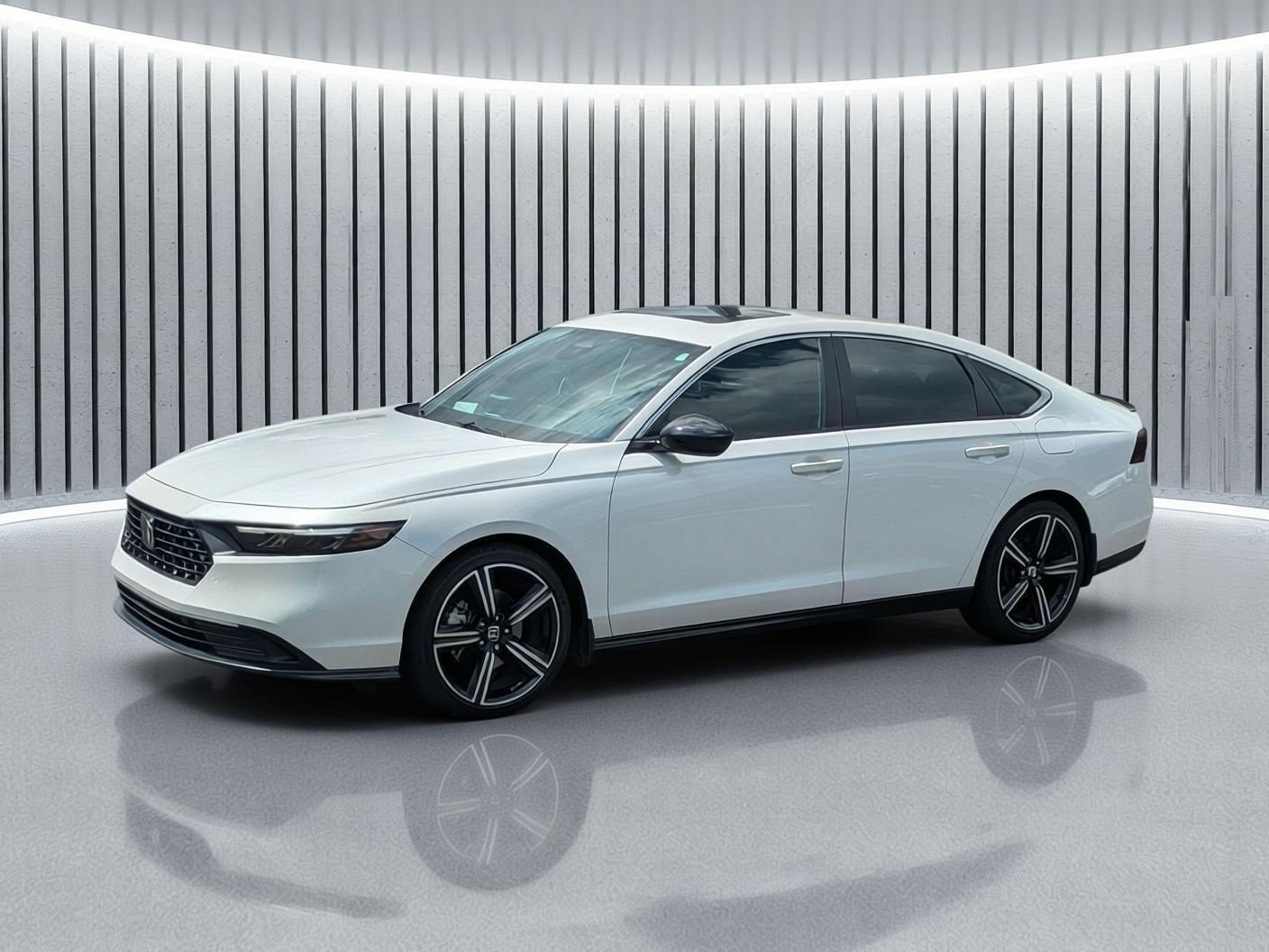 Used 2026 Platinum White Pearl Honda Sport image 11
