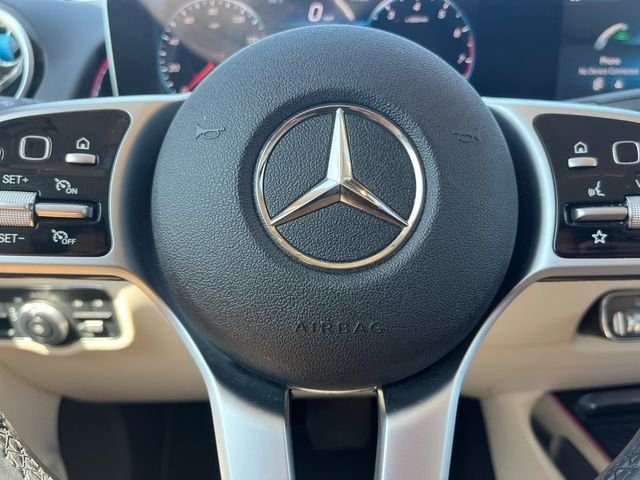 Used 2020  Mercedes-Benz GLB 250 image 5