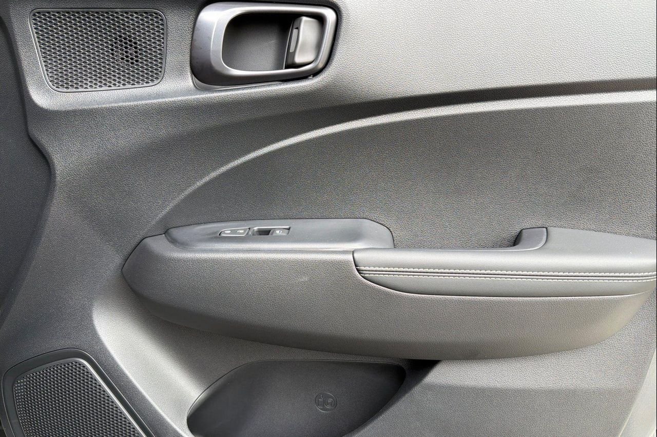 New 2026 Gray Hyundai SEL w/Two-Tone Roof image 21