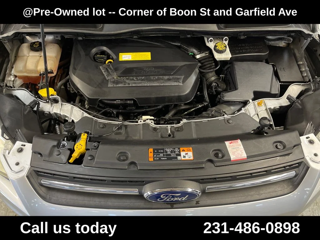 Used 2015 Silver Ford SE image 3