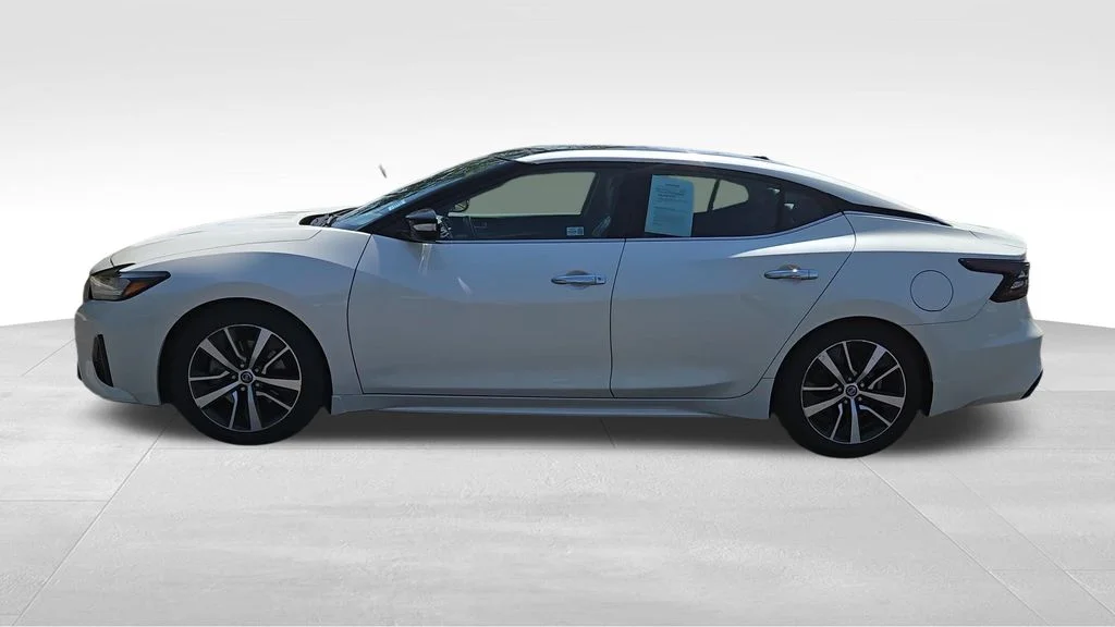 Used 2020 White Nissan 3.5 SL image 5