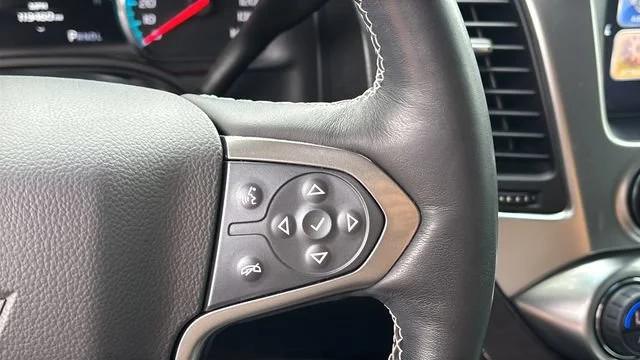 Used 2019 SUMMIT WHITE Chevrolet Premier image 24