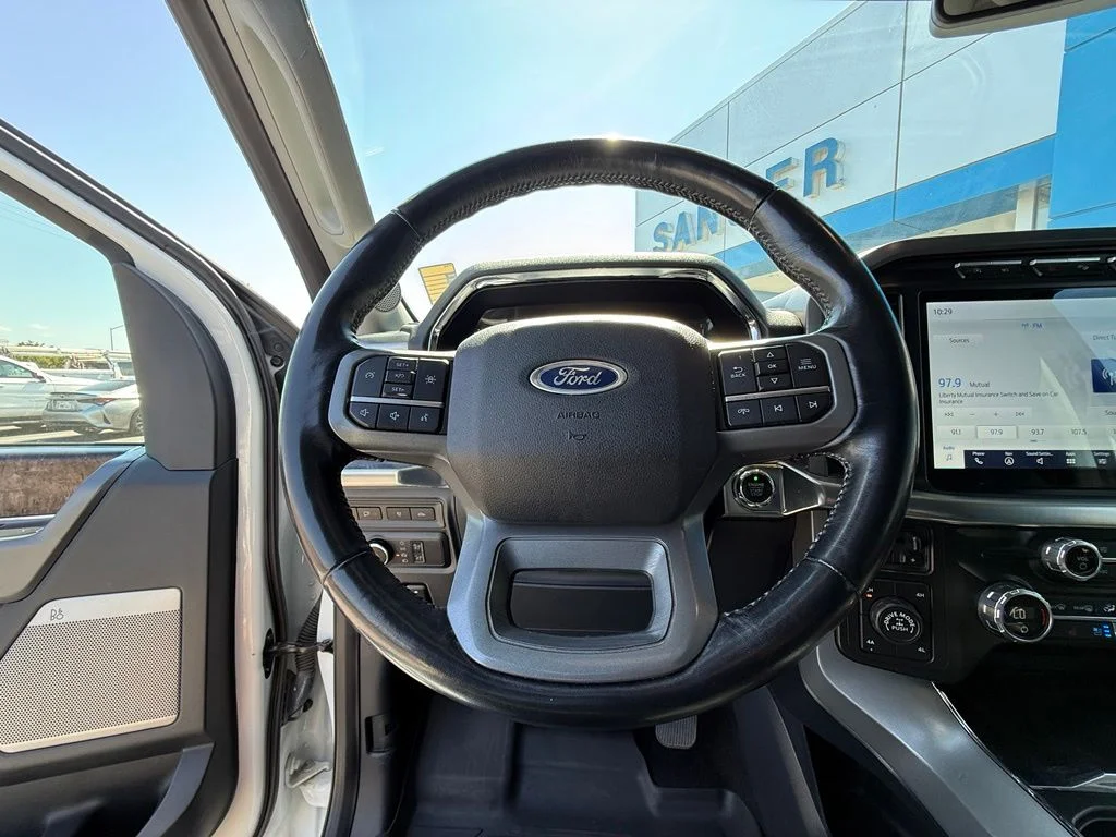 Used 2021 White Ford Lariat image 20