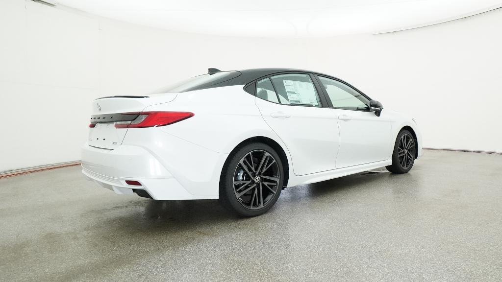 New 2026 Wind Chill Pearl with Midnight Black Metallic roof Toyota XSE image 28