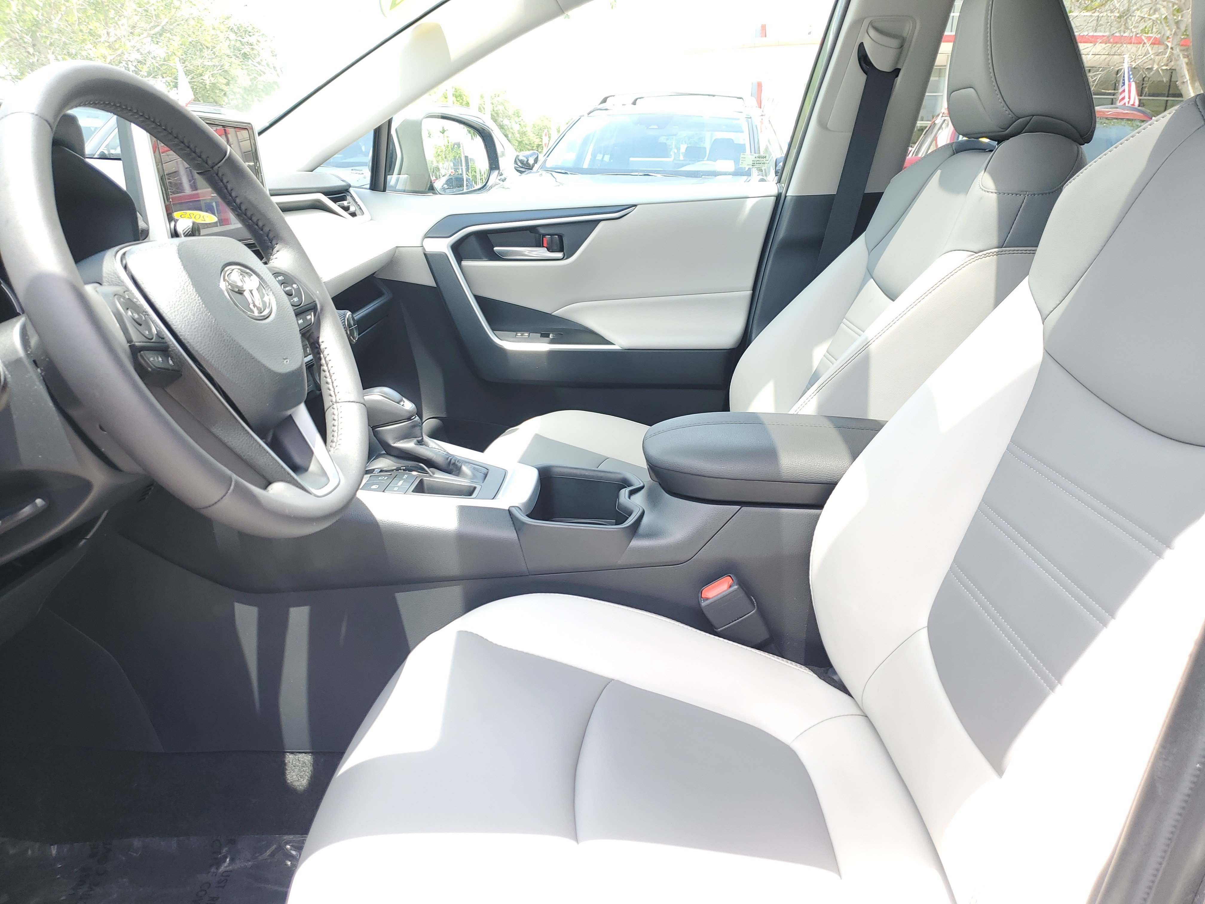 Used 2024 Magnetic Gray Metallic Toyota XLE Premium image 19