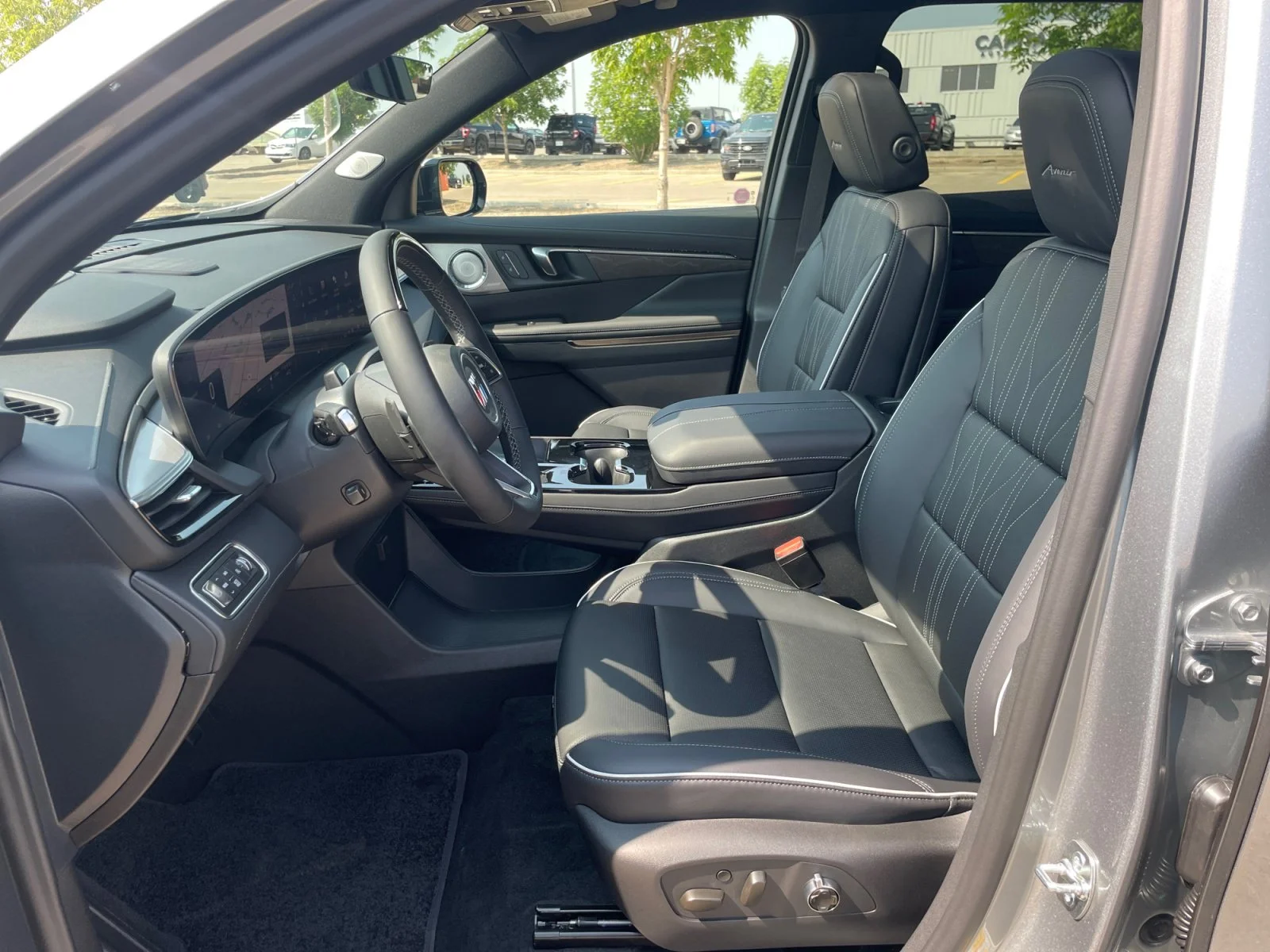 New 2026 Moonstone Grey Metallic Buick Avenir AWD image 21