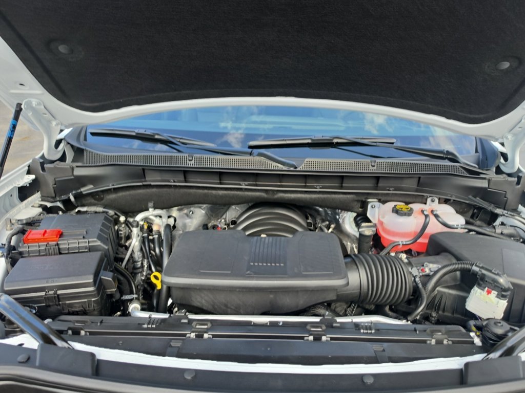 2027 Chevrolet Tahoe LT - Photo 8