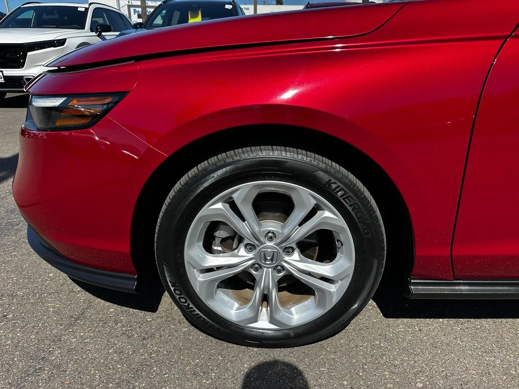 Used 2023 Red Honda LX image 10