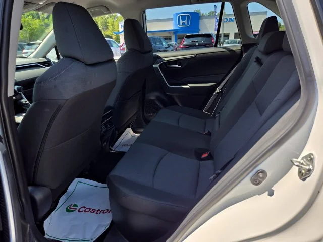 Used 2025 Ice Toyota XLE image 11
