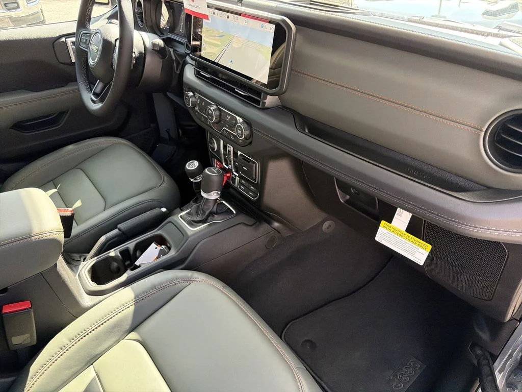 New 2026 Anvil Clear-Coat Exterior Paint Jeep Mojave X image 19