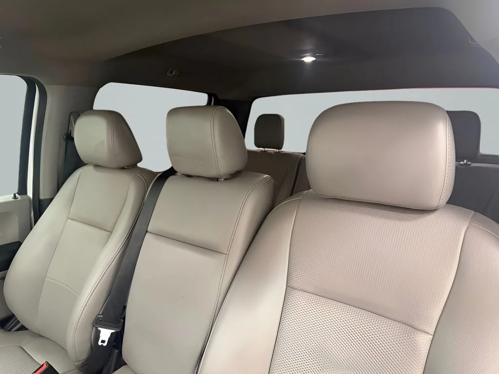 Used 2021 White Ford XL image 12