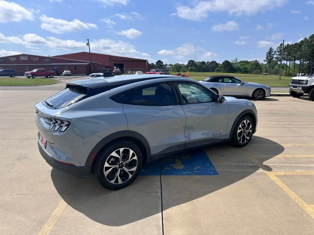 New 2024 Glacier Gray Metallic Tri-Coat Ford Select image 5