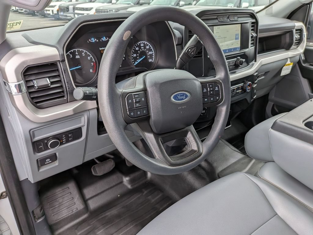 Used 2022 White Ford XL image 13