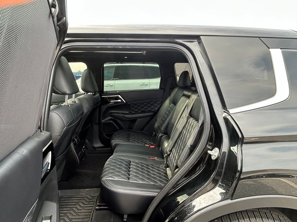 Certified Used 2023 Black Mitsubishi SEL Black Edition image 20