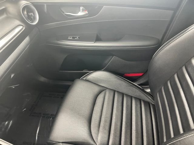 Used 2024 Snow White Pearl Kia GT-Line image 16