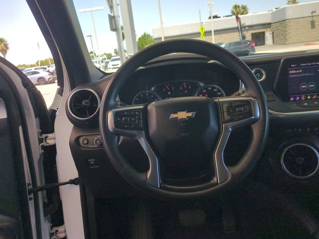 Used 2022 Summit White Chevrolet 2LT image 20