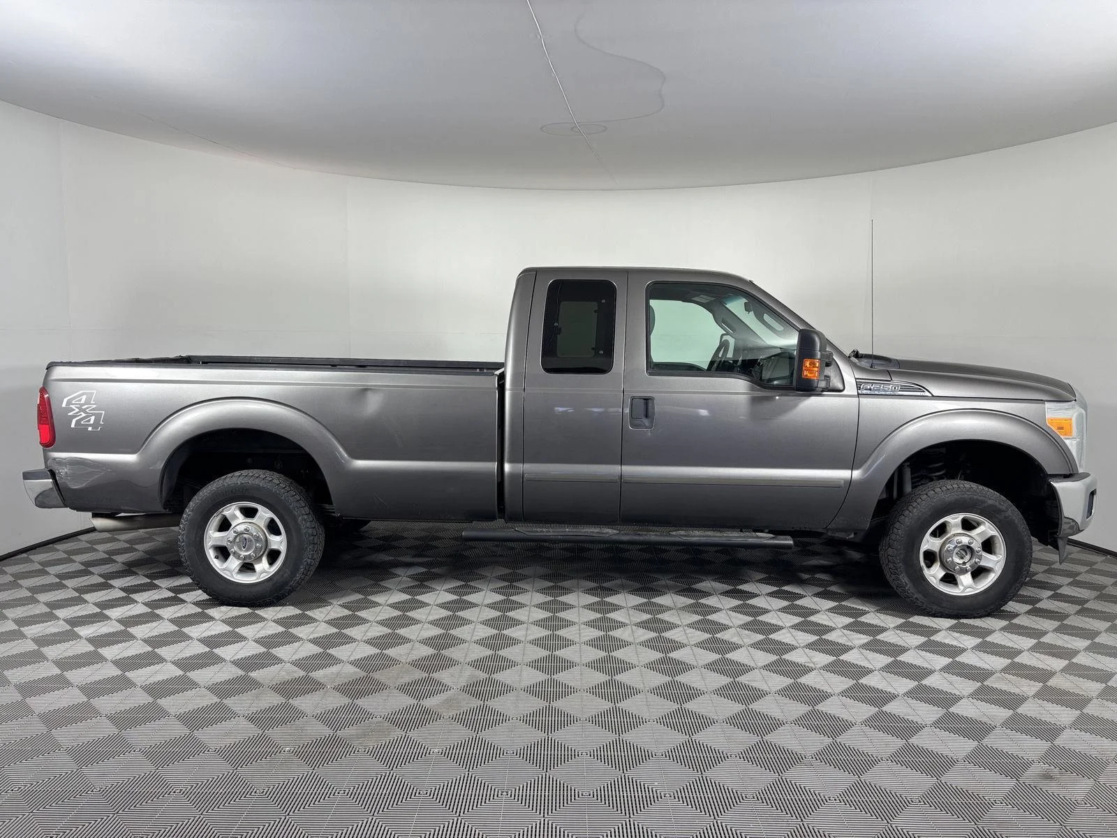 Used 2014 Sterling Gray Metallic Ford XLT image 9
