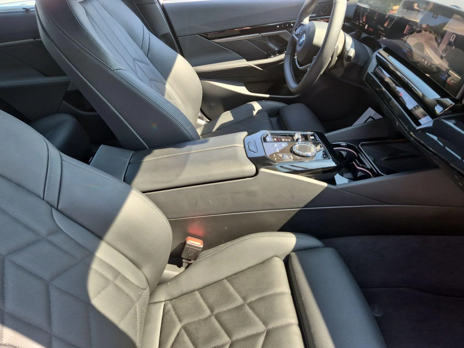 Used 2026 WHITE BMW 530i image 37