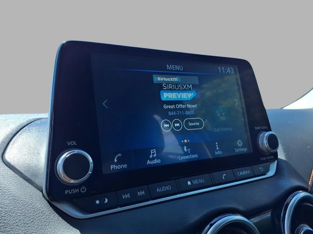 Used 2022 Gray Nissan SR image 5