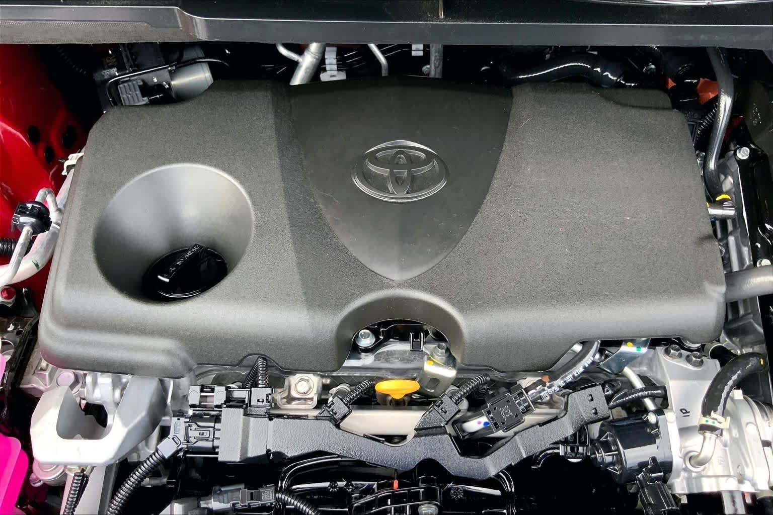 Used 2026 Ruby Flare Pearl Toyota XLE image 32