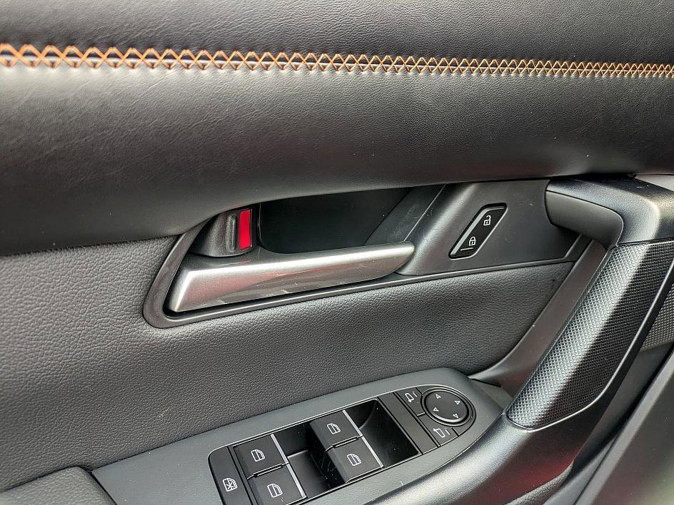 2026 Mazda CX-50 Premium - Photo 14