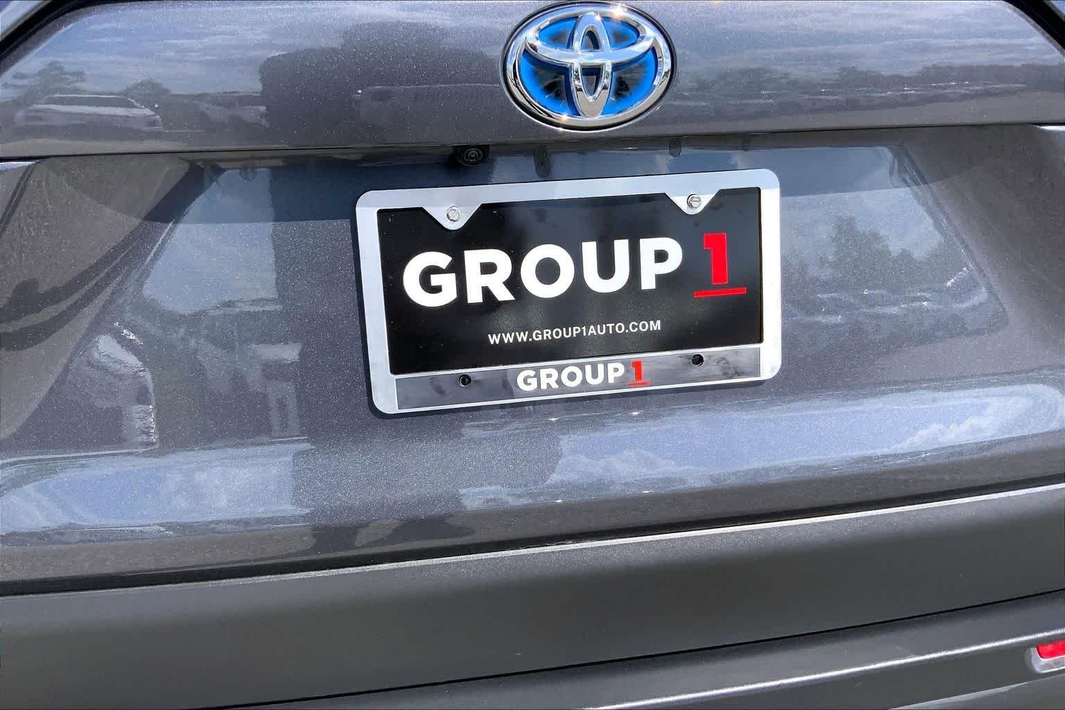 Used 2024 Magnetic Gray Metallic Toyota Hybrid XLE image 10